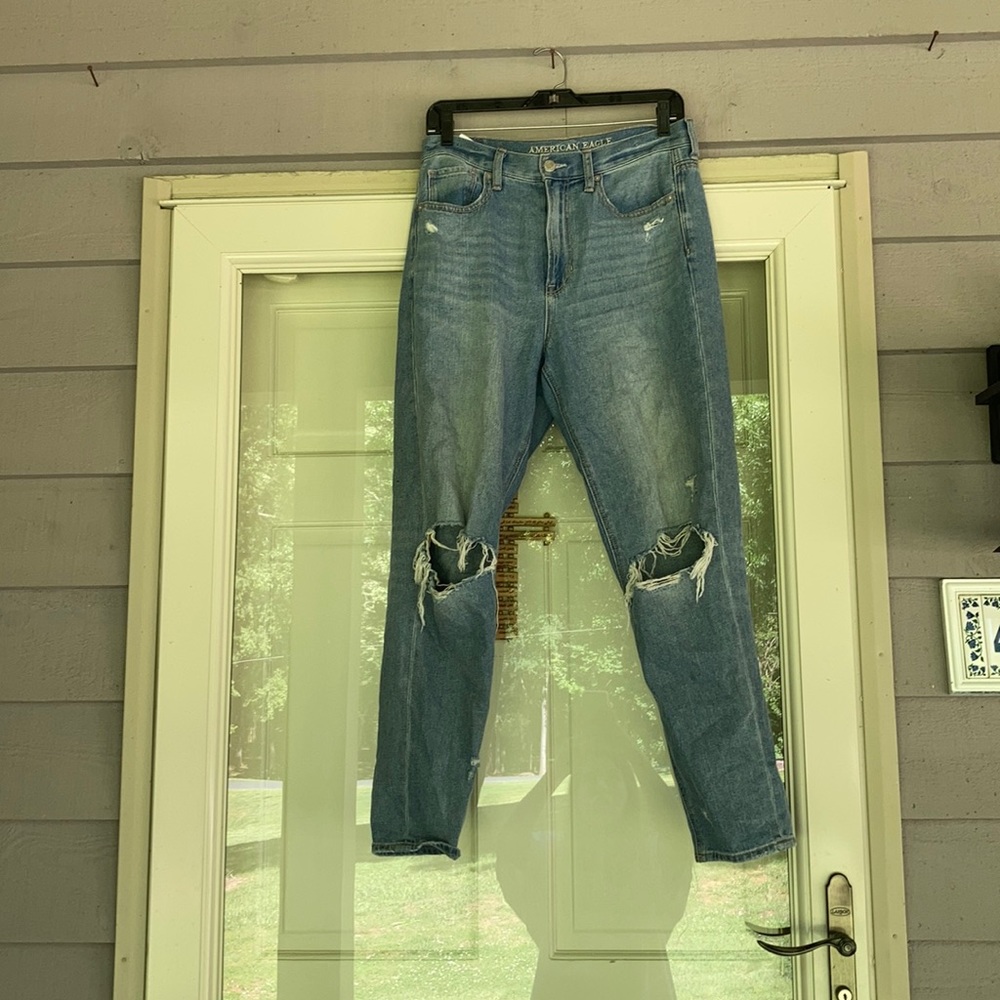 American Eagle Mom Jeans